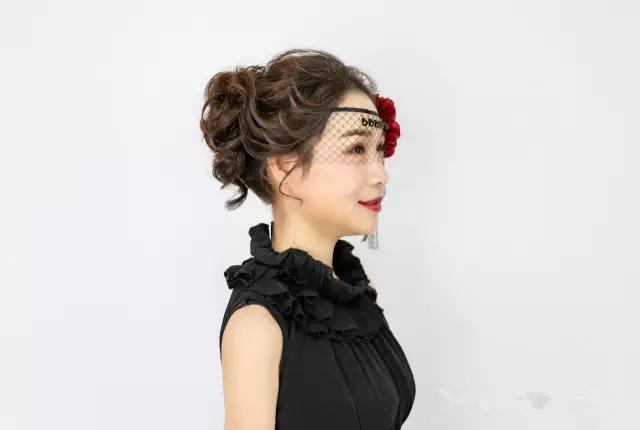 若隐若现的蕾丝面具妆︱彩妆