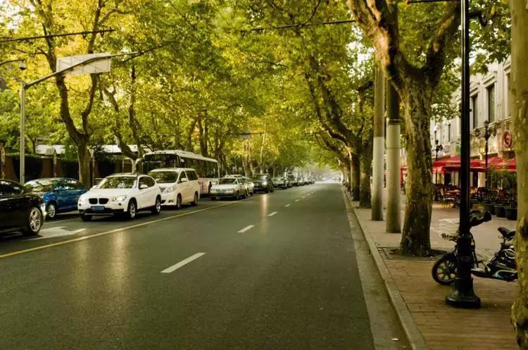 收藏！2018上海地铁最新首末班车时间表、如厕指南、游玩大全！