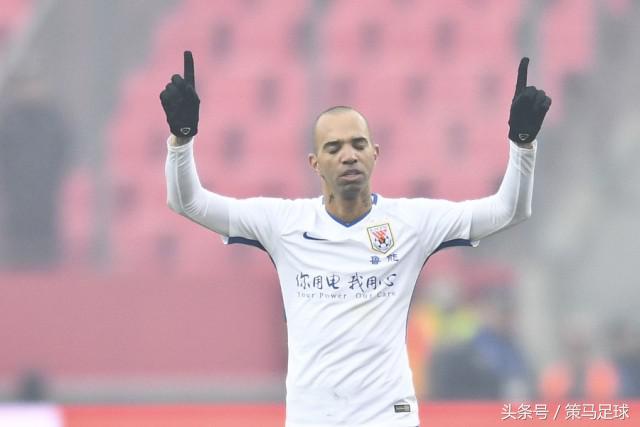 中超拉维奇精准任意球,拉维奇世界级过人集锦