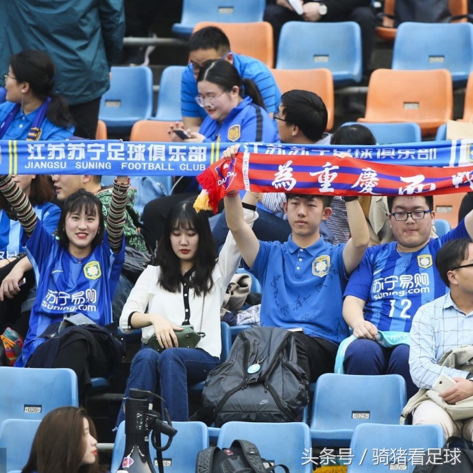 足球中超小摩托斯威,中超重庆斯威队小摩托