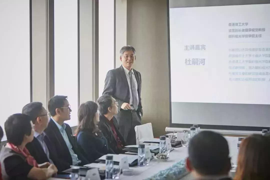 豪雅渐进近视镜片减缓视疲劳,豪雅青少年近视防控定制镜片