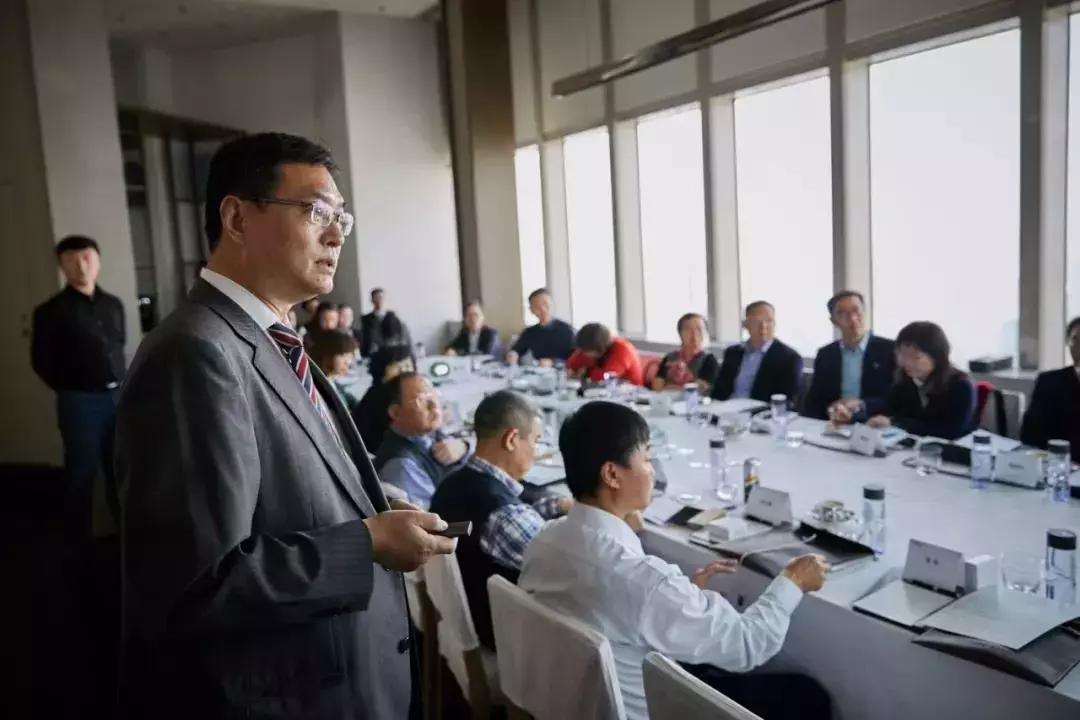 豪雅渐进近视镜片减缓视疲劳,豪雅青少年近视防控定制镜片