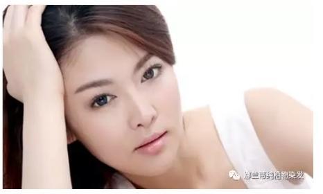 头发老是干枯分叉怎么办,头发老是分叉补什么