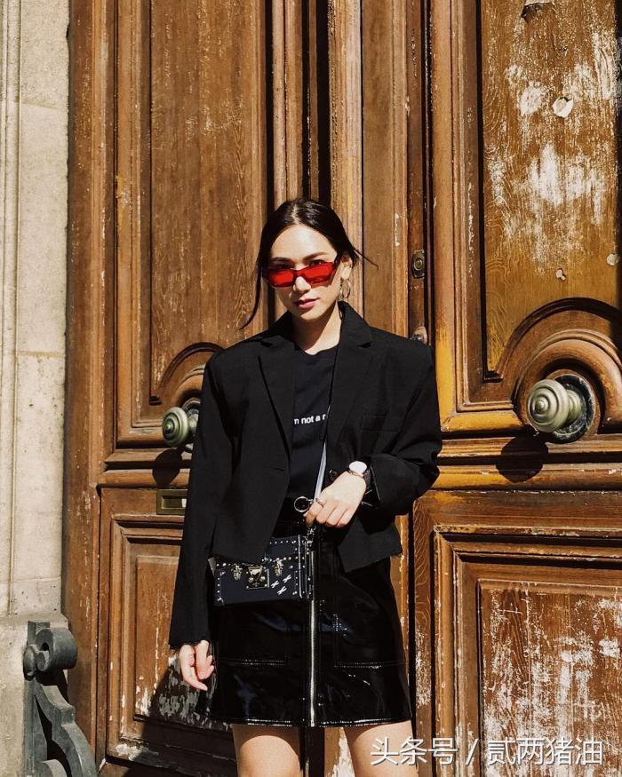 别再一成不变的穿你的Tee了，来些不一样的吧~