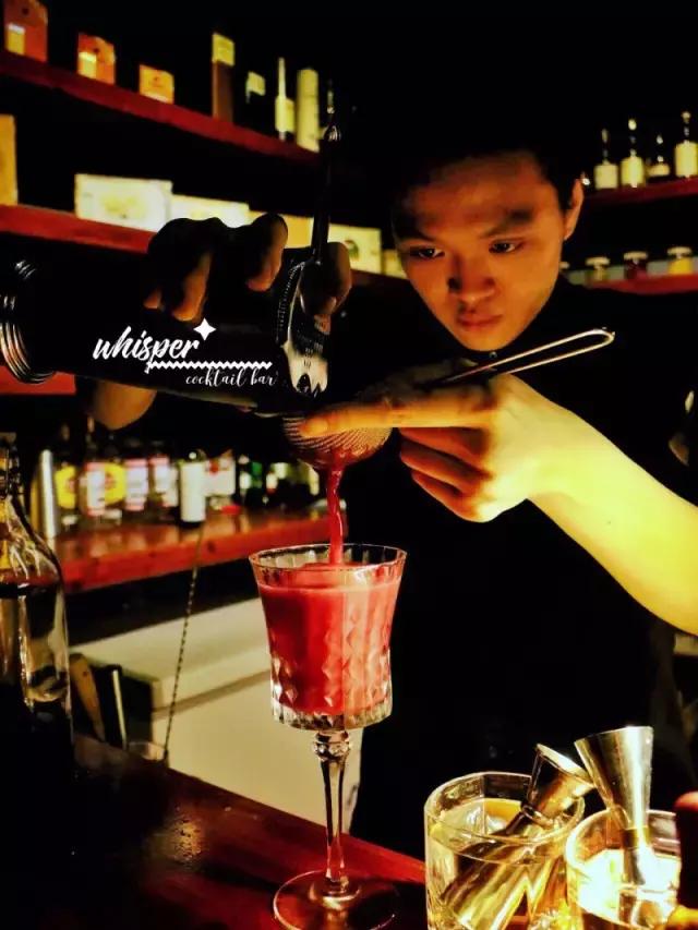 贵阳必须要去的酒吧,贵阳808club酒吧