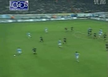 齐达内罗纳尔多vs梅西c罗,铲过梅西c罗的人