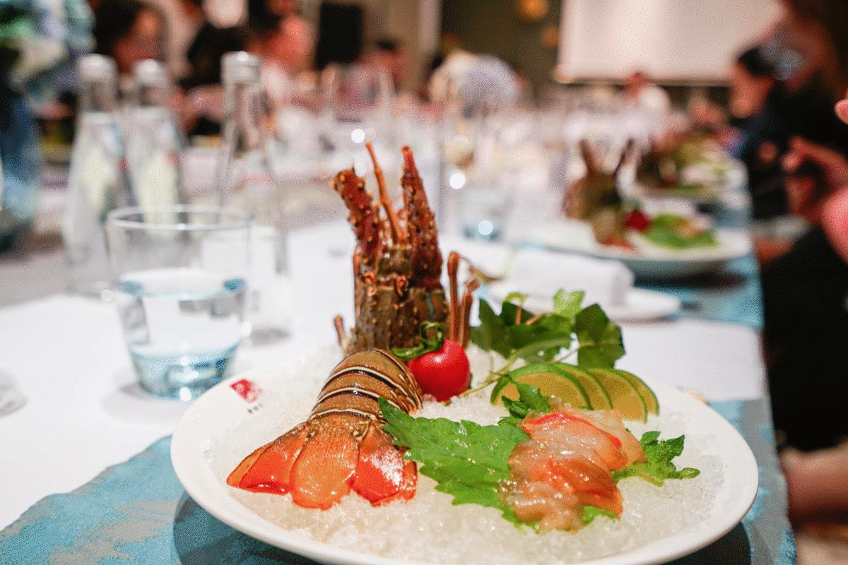 刀鱼季品鲜味，去道道鲜崇明私房菜赴一场刀鱼宴