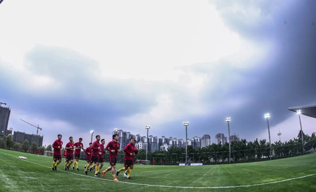 国足彭欣力表现如何,中国男足彭欣力