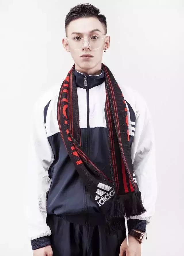 真人示范｜不是校服丑，是你不会穿