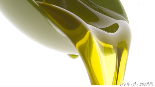 根雕制作打磨涂油,根雕茶台打蜡与上漆