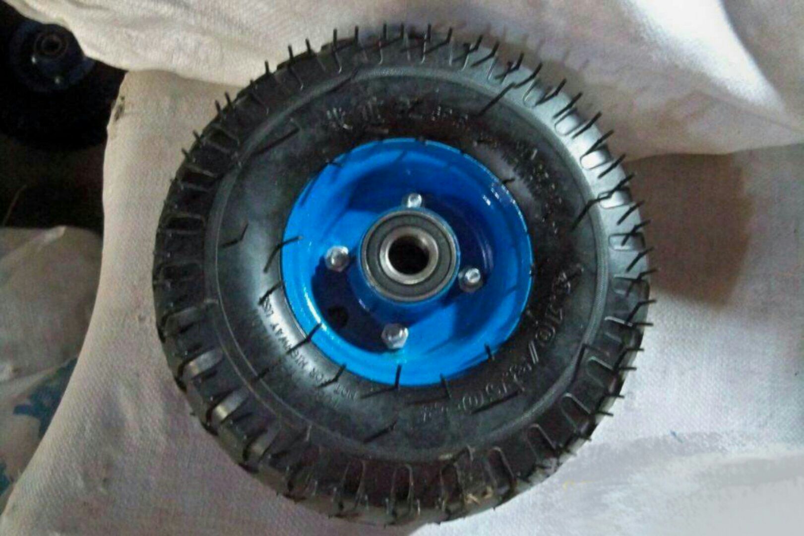 新能源电动汽车怎么选购,儿童电动玩具汽车哪个牌子好