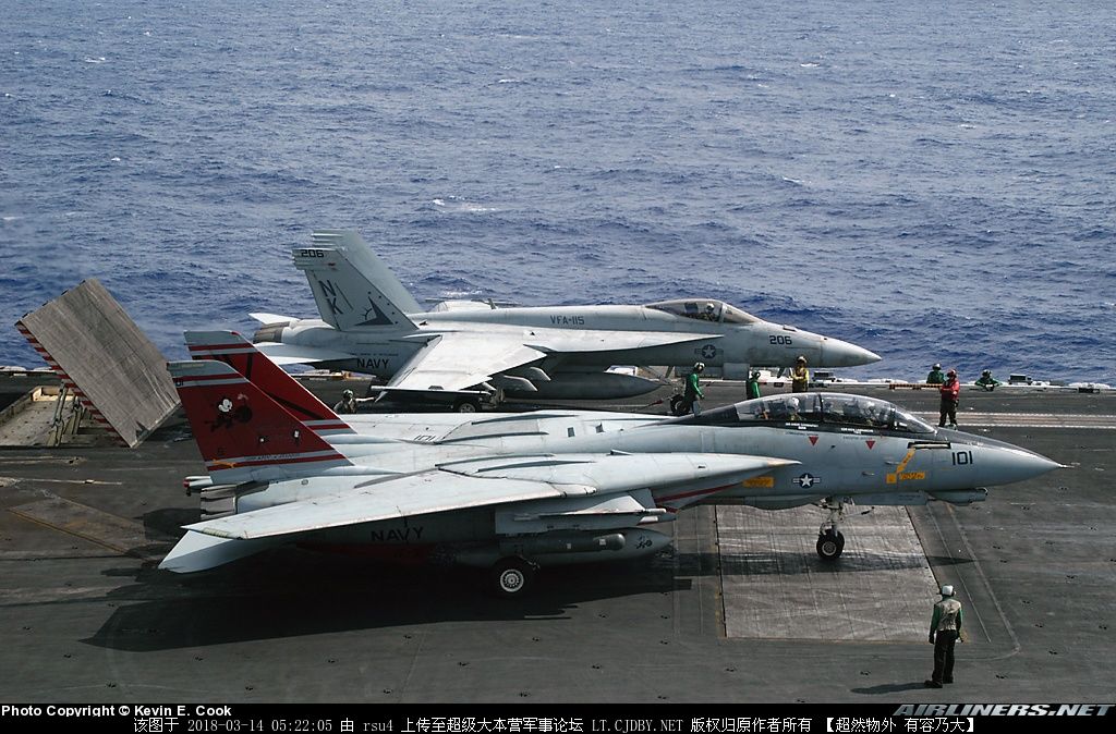 美国舰载机起飞和降落,美国舰载机有什么作战实力