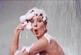 为什么洗完头油更多了,头越洗越油的几个步骤