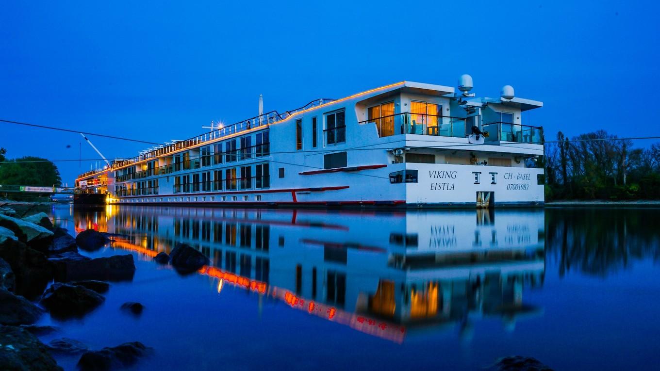 邮轮旅游攻略自由行全套,邮轮中心厦鼓码头附近买特产