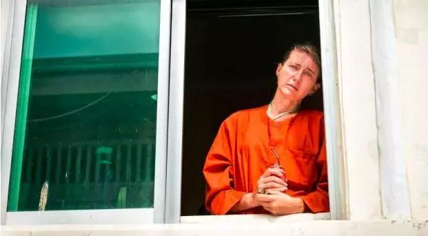 90年代一女子谈恋爱判死刑,为了爱情而判处死刑的女孩