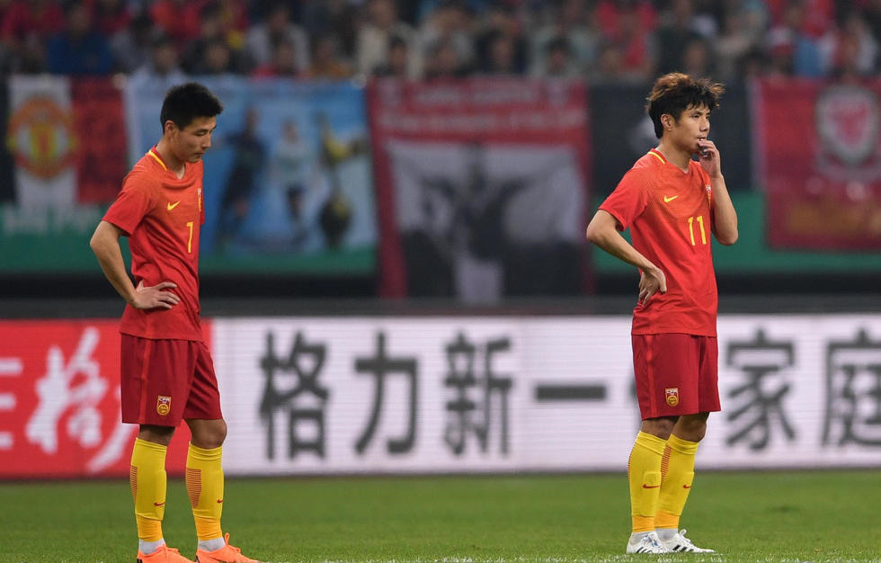 「国足」给人900万还送6个球，国足这“陪练”值吗？