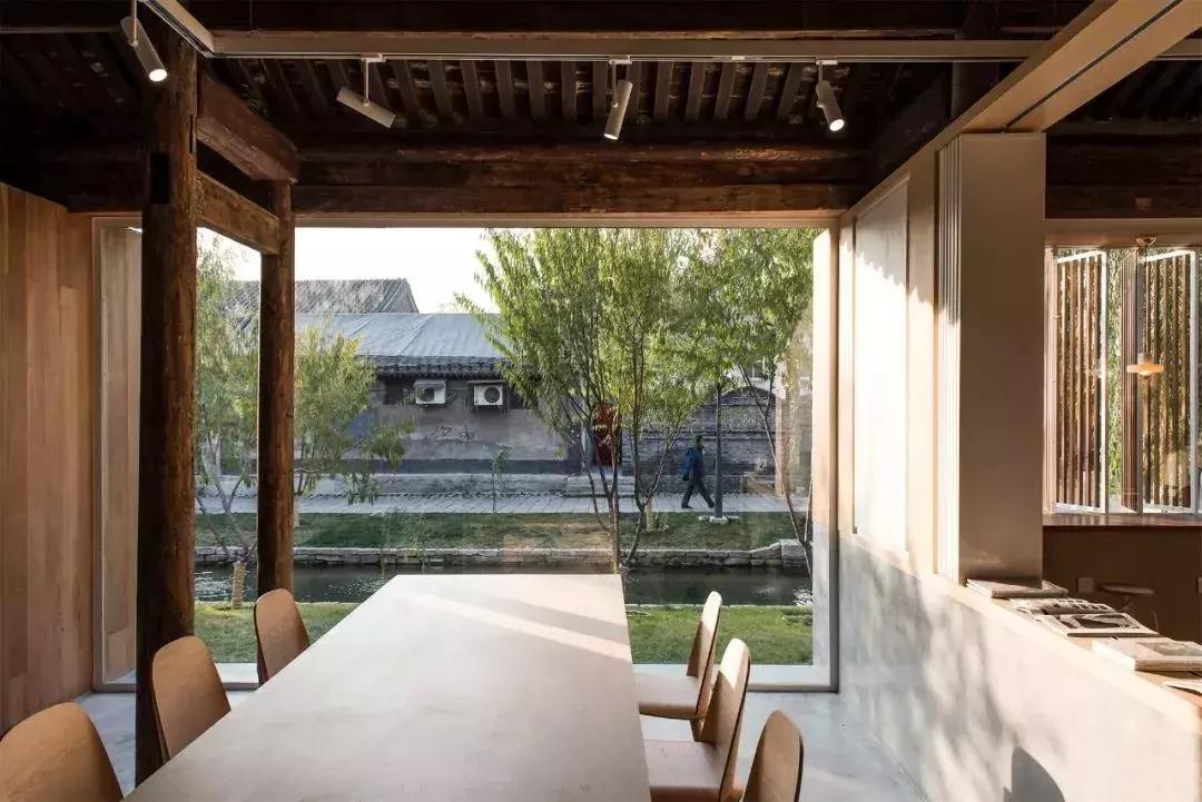 刘若英老公拿下老北京胡同房，却开了家最不赚钱的图书馆