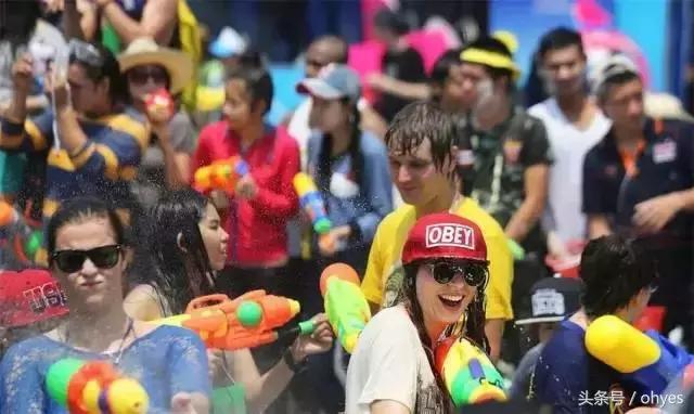 泰国泼水节游玩穿搭,泰国泼水节游玩的最全攻略