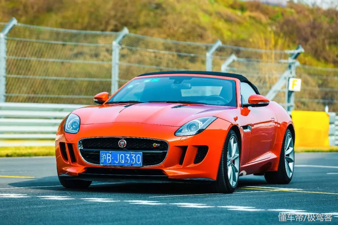 f-type试驾2019,最好听的v6