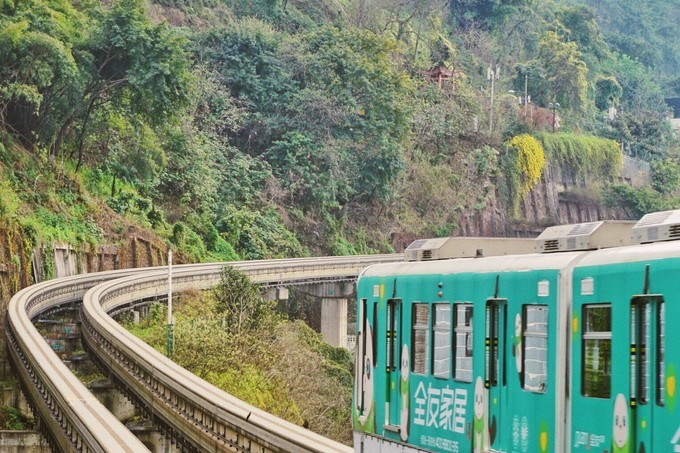 重庆是个美丽的山城,重庆去感受你走过的路