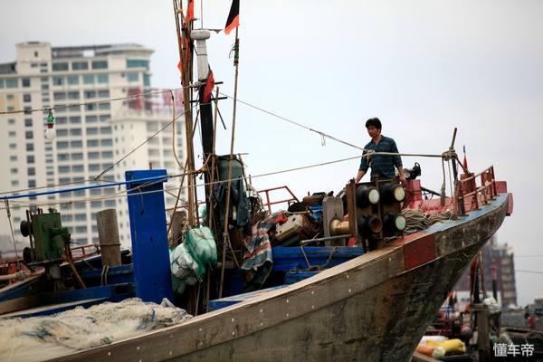 三亚东岛豪华游艇一日游,三亚东岛海鲜