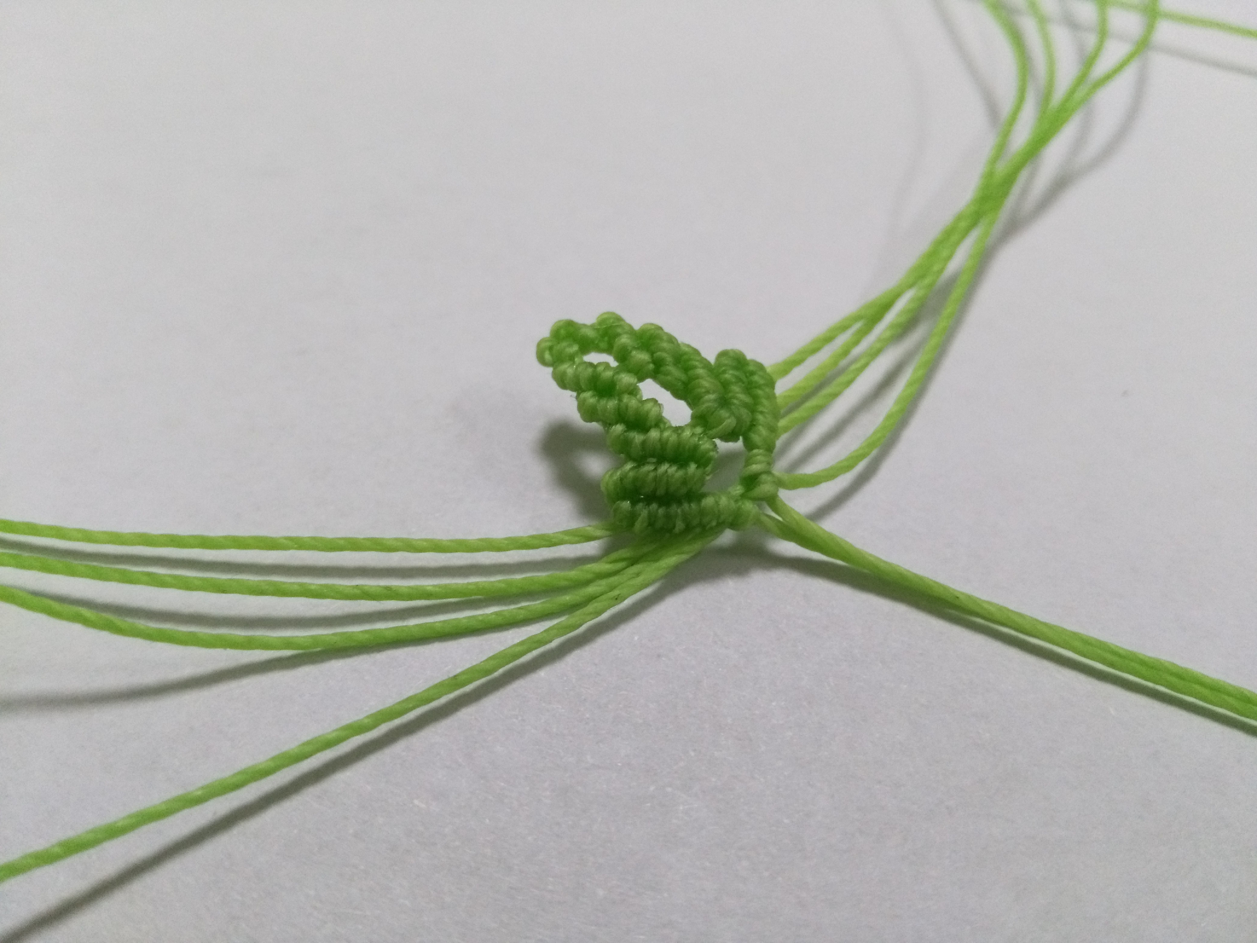 玛瑙豆子编手机吊坠法教程,玉豌豆吊坠怎么编绳