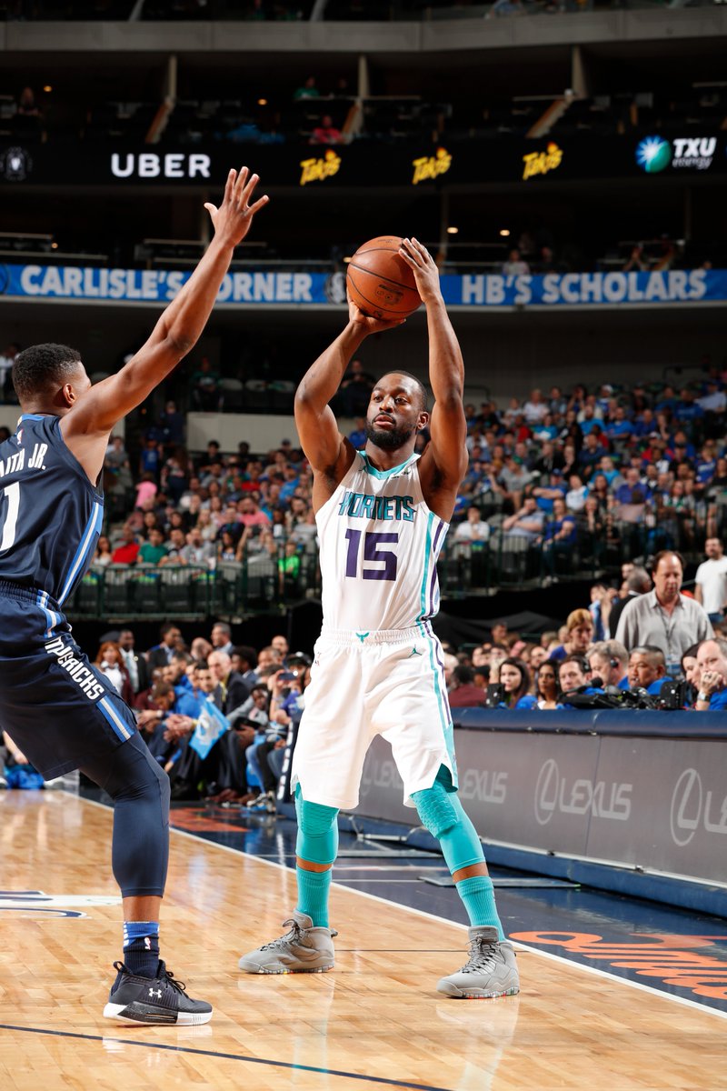 太阳总……有喜欢穿风骚球鞋的球员，走了一个塔克，冒出俩控卫…