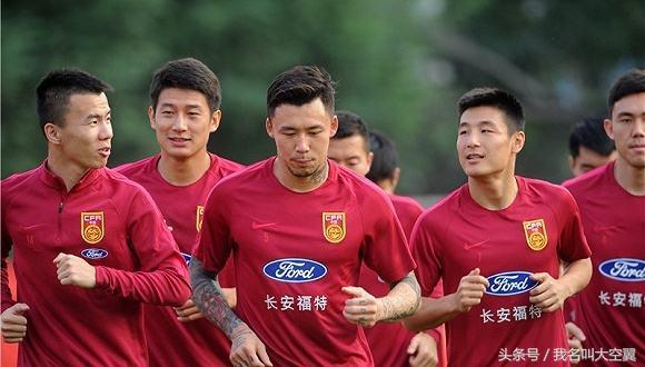 国足0-6威尔士表现,评国足0:6惨败威尔士