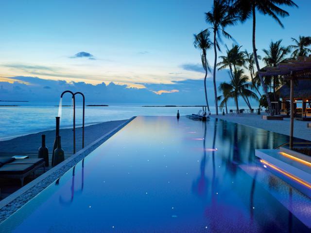 马尔代夫过渡酒店推荐,马尔代夫两大两小酒店推荐