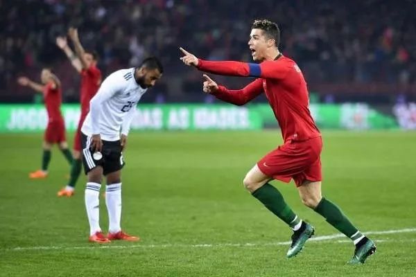 中国国足vs韩国队比分预测,中国队vs捷克名单