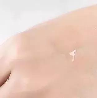 从入门级到贵妇级精华种草心得,从入门到高阶最全护肤步骤