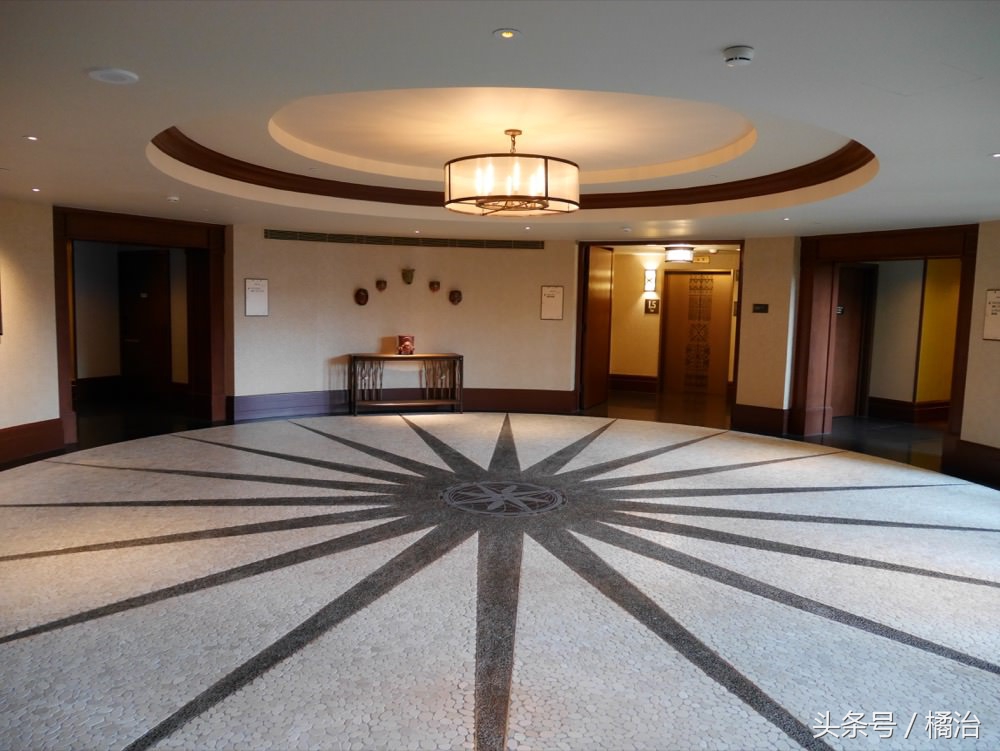 去香港迪士尼入住体验,香港迪士尼探索家酒店游泳池