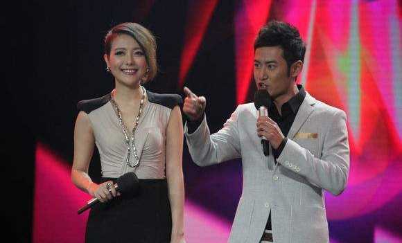 把林依晨伤得崩溃，《老男孩》中的“渣男”娶二婚妻子情比金坚