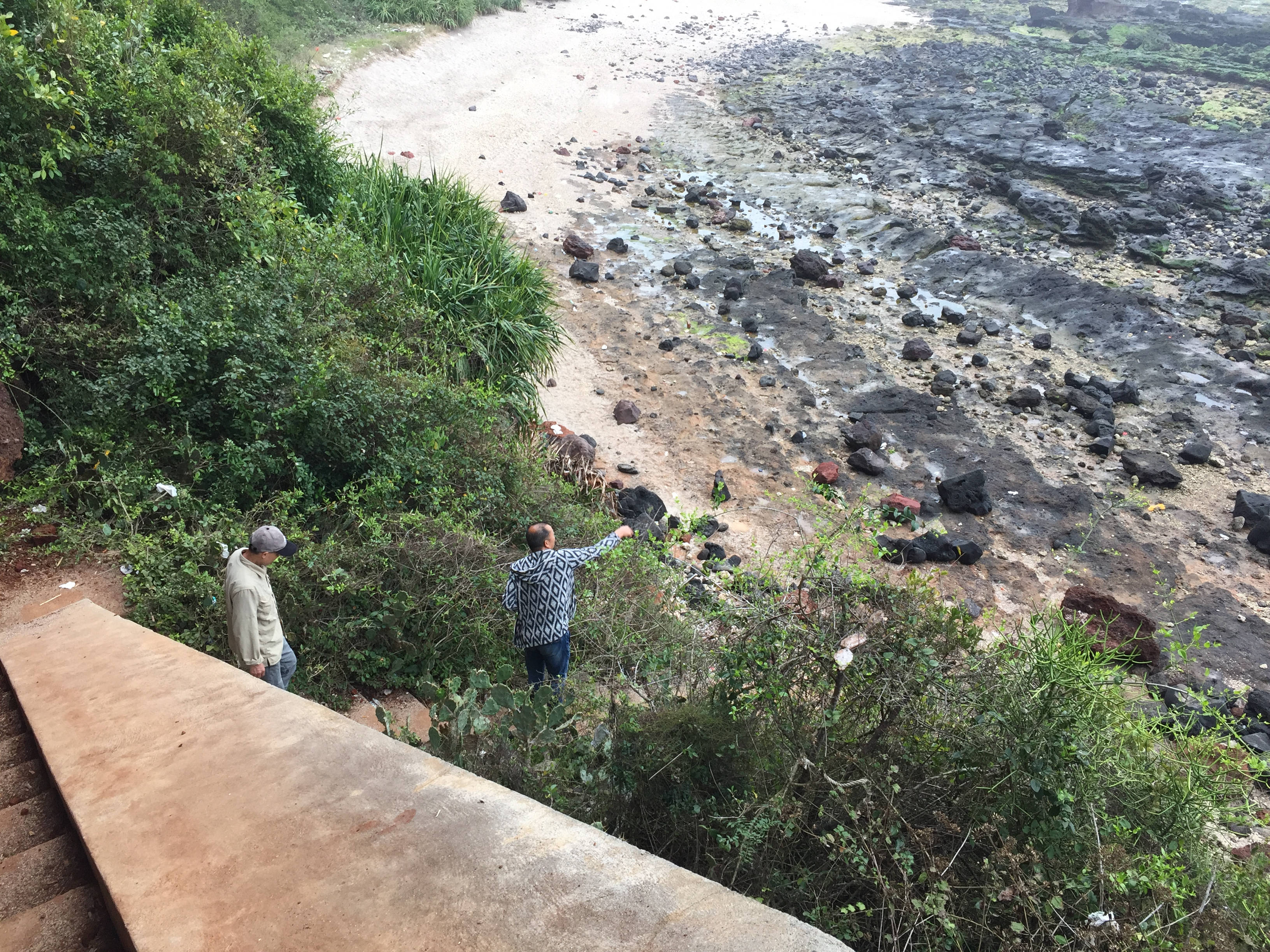 儋州最美海湾古盐田,海南儋州龙门激浪五彩湾