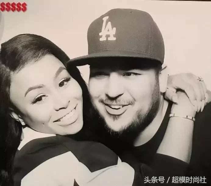 艳照全网热传！比大胸巨臀更牛逼的是她手撕卡戴珊家族的上位史