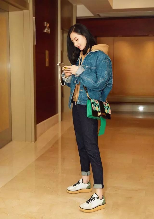 立体又不臃肿的连帽卫衣,连帽卫衣设计感