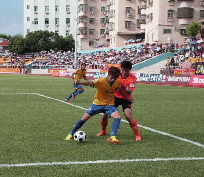 五华室内足球场,梅州五华客家足球场有多大