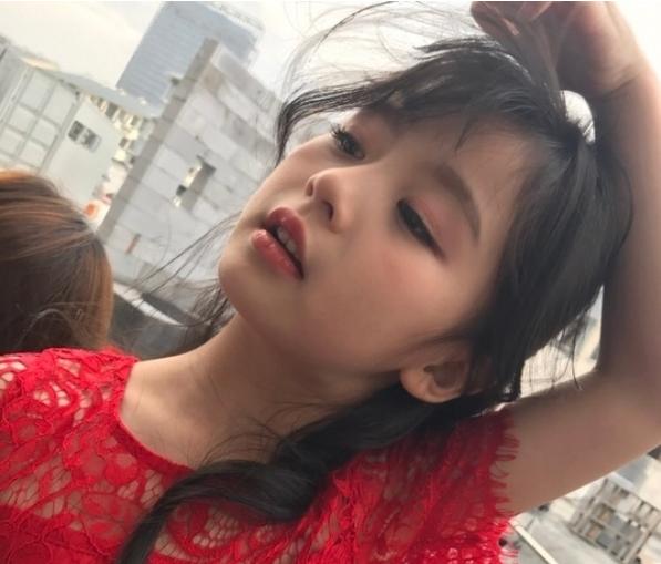 王思聪抖音唯一关注的女孩,王思聪关注的小姑娘高学历