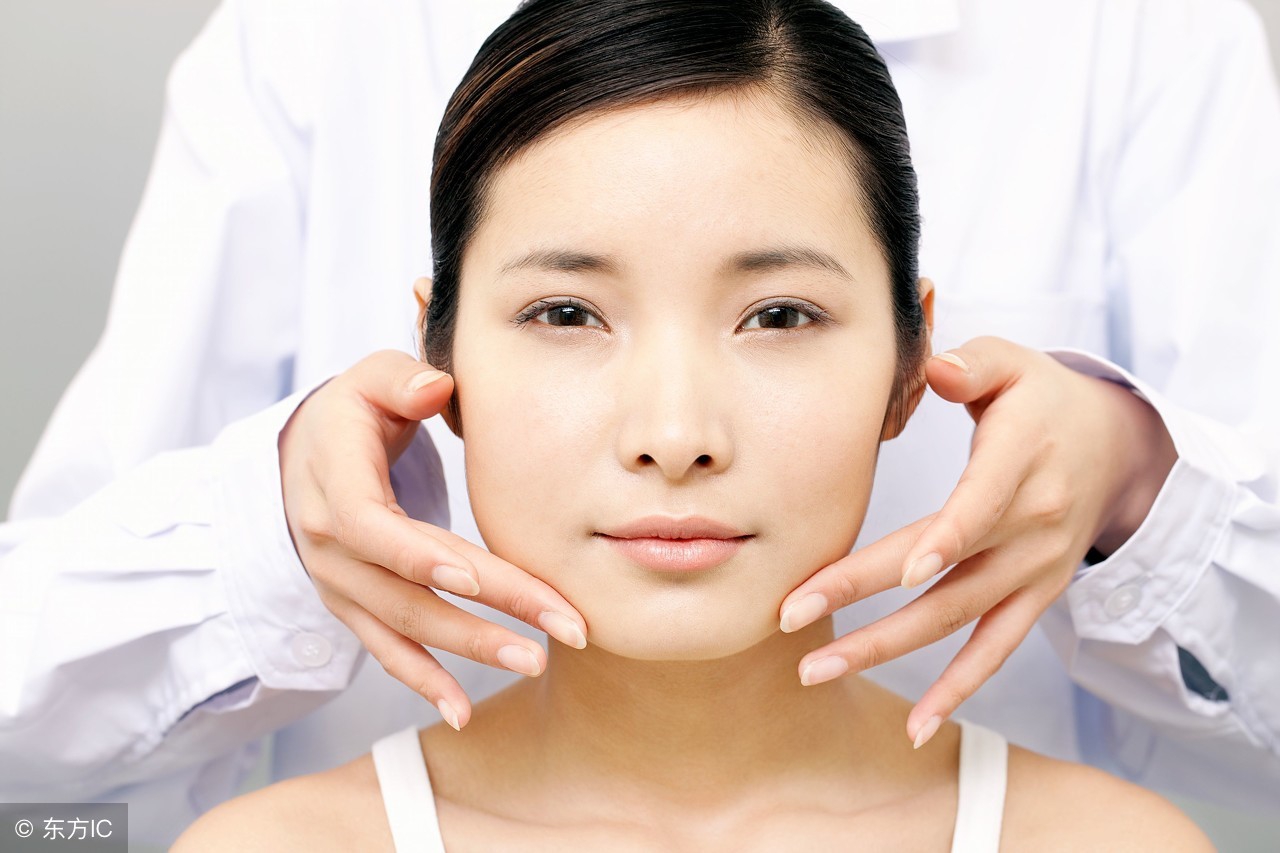皮肤科医生抗老精华,皮肤科医生推荐身体美白方法
