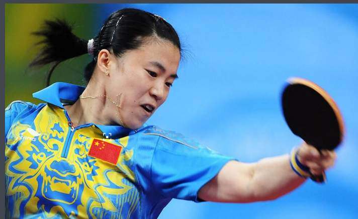 乒乓球世界冠军第一名是谁,邓亚萍乒乓球历史记录