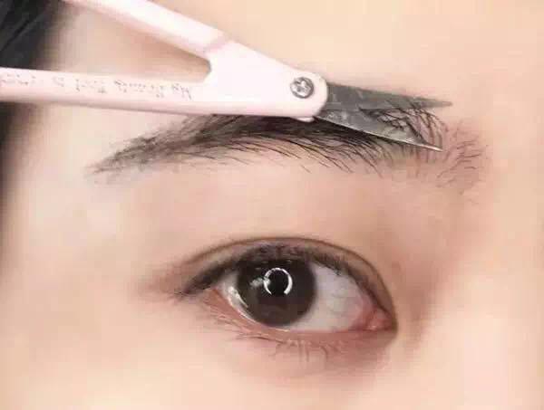 怎样化妆初学者教程,怎么化妆入门教程