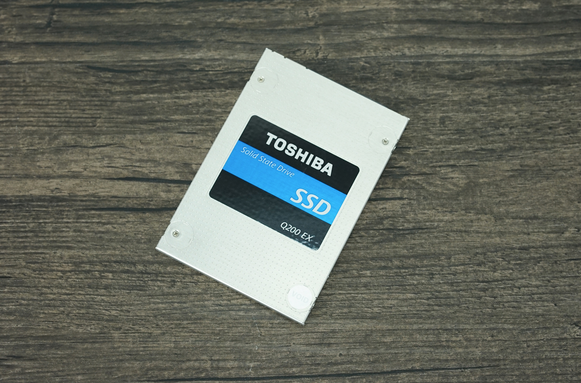 东芝q200固态硬盘,东芝q200ex固态硬盘什么颗粒