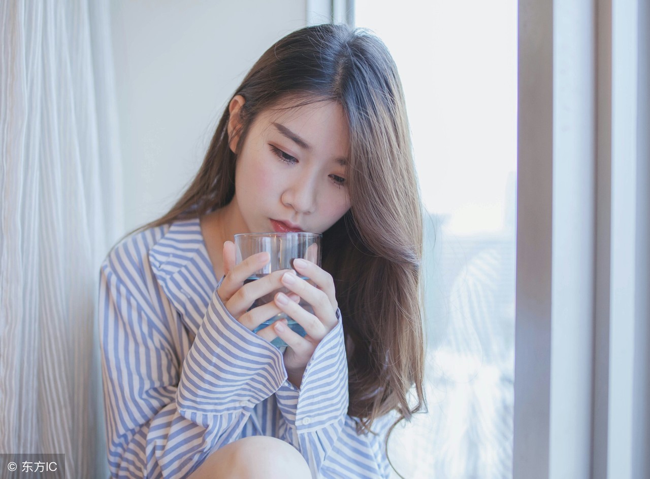 拍马屁怎么来的？为什么竖中指表示骂人？为什么男戴观音女戴佛