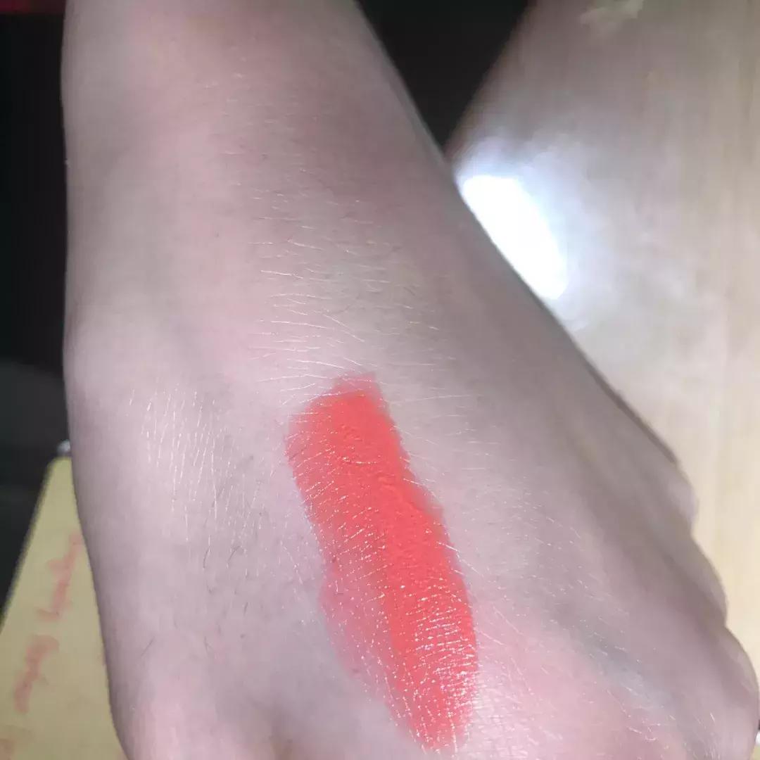 黄皮适合的奶杏色口红推荐,小蛮腰口红色号推荐黄皮