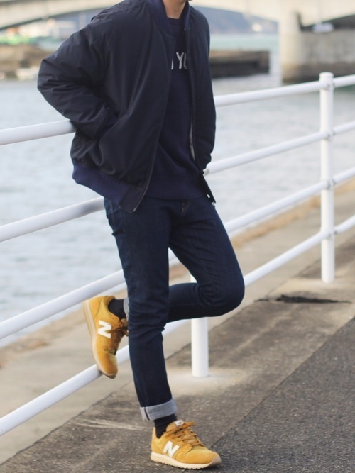 男生穿搭推荐一整套简约风,男生高级极简穿搭推荐