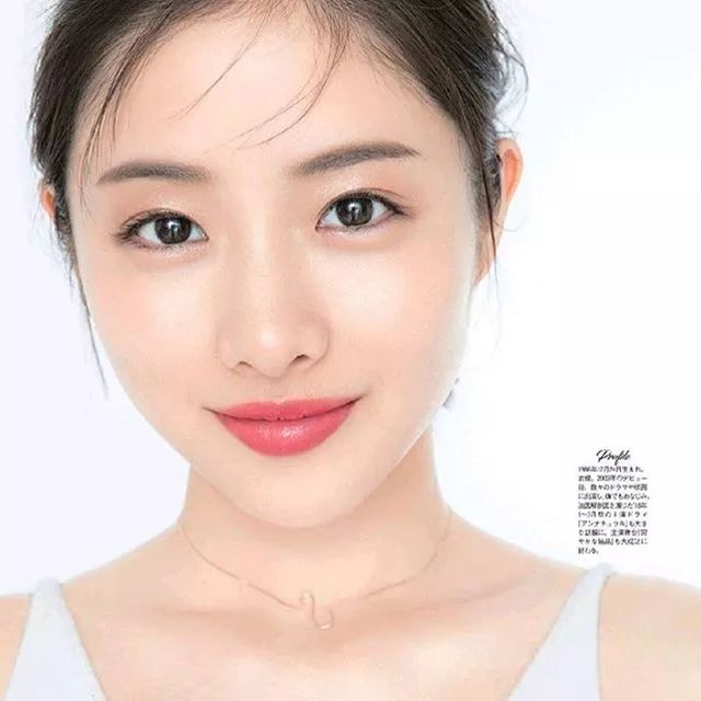 脸上种了樱桃草莓？郑爽崔雪莉的“果汁脸”怎么画出来？