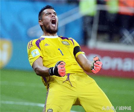 足球和女友二选一,女朋友和足球哪个更重要