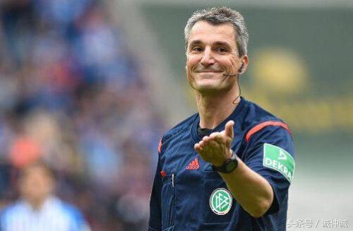 足球和女友二选一,女朋友和足球哪个更重要