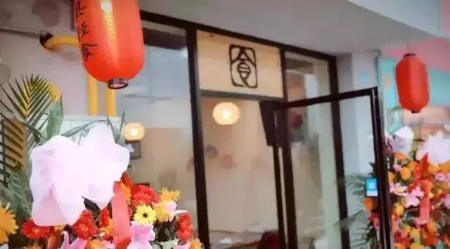 kfc新形象,kfc为什么变绿了