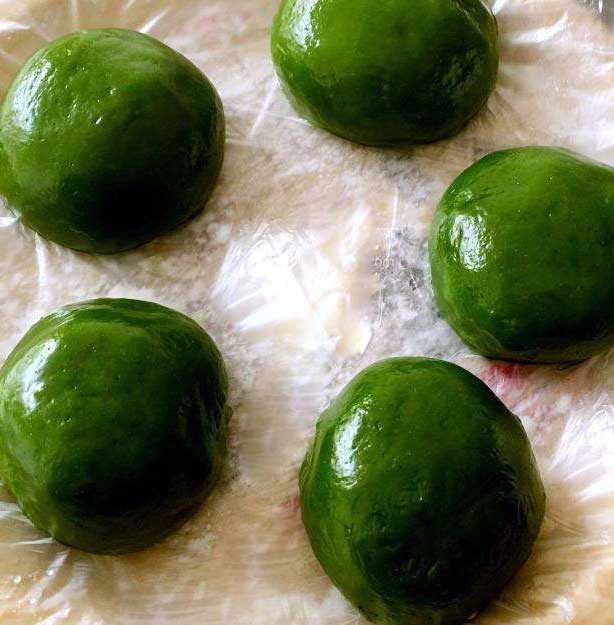 艾叶糯米团子的做法大全,糯米粉艾叶团子